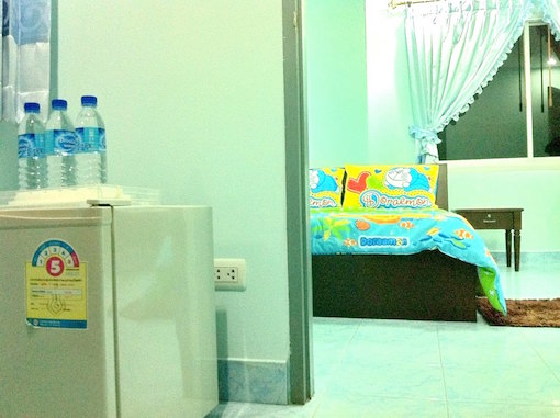 ROOM FOR RENT 3,500B. @ LADPRAO 71, BKK TEL 0866142259